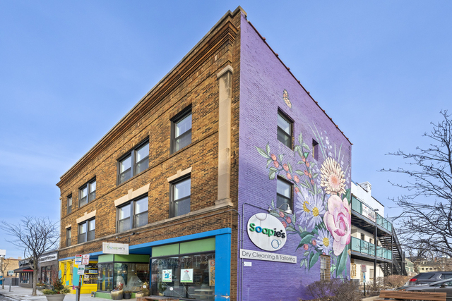 1233 Chicago Avenue - Photo 1