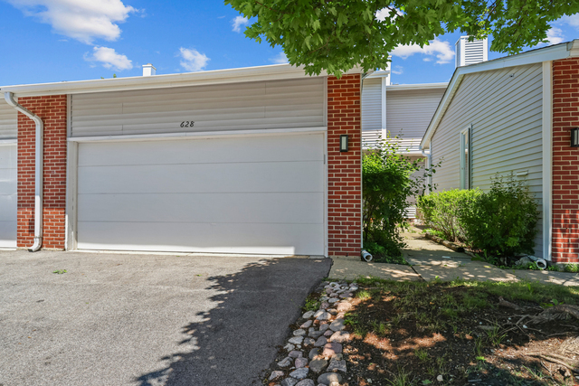 628 Martin Lane - Photo 1