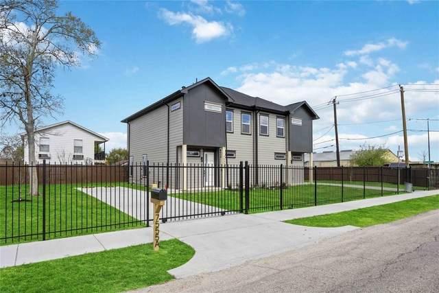 7555 Calhoun Street - Photo 1