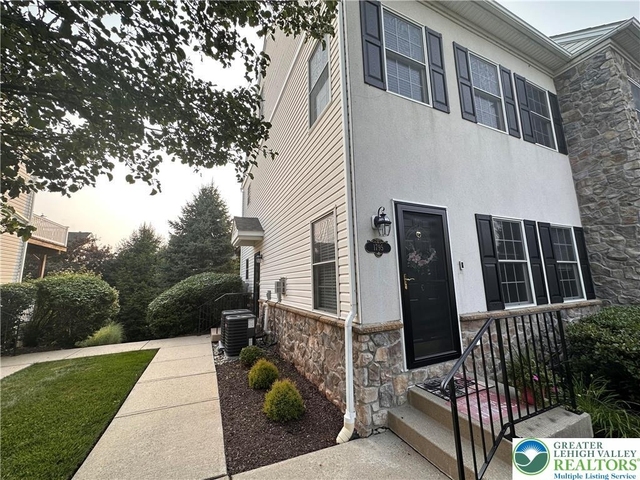 1795 Chateau - Photo 1