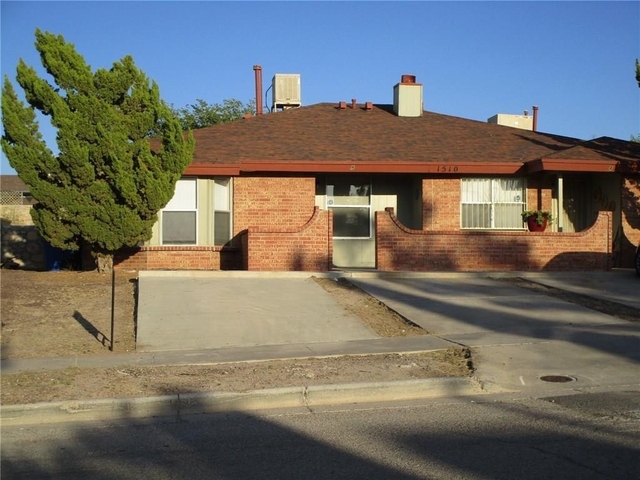 1510 Greg Powers Drive - Photo 1