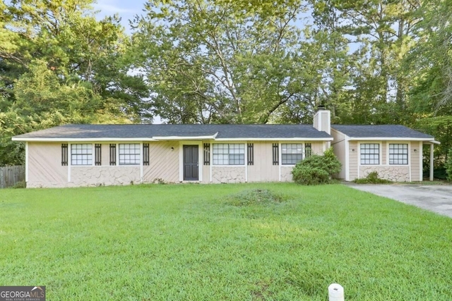 596 Crestmont Court - Photo 1
