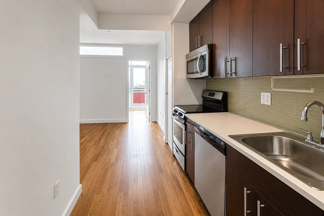 184 Noll Street - Photo 1