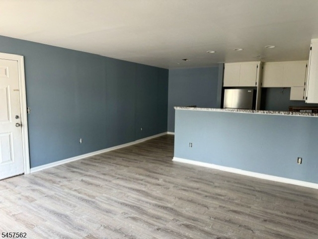 86 Main Street - Photo 1