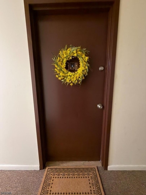 6 E Blackwell St - Photo 1