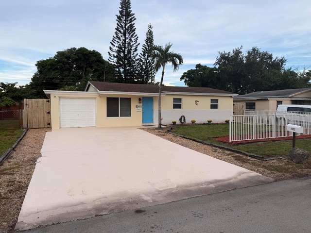 4852 Sw 44th Terrace - Photo 1