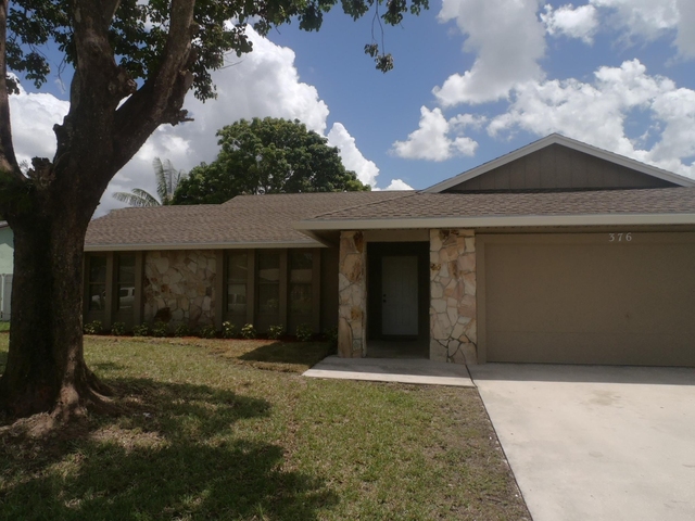 376 La Mancha Avenue - Photo 1