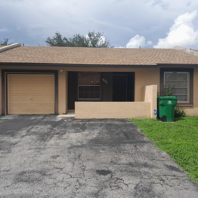 9311 E Heather Lane - Photo 1