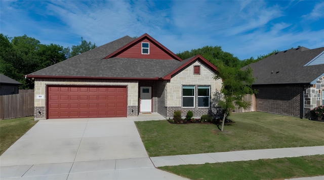 405 Titus Drive - Photo 1