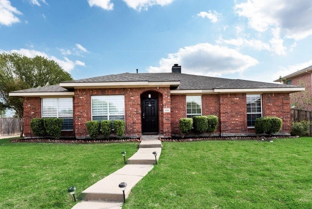 506 Pecos Path Drive - Photo 1