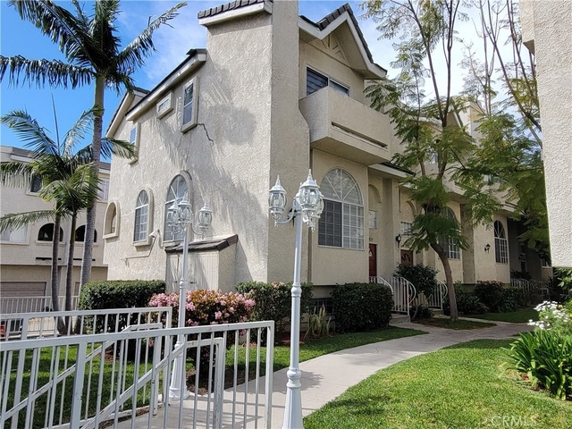 15854 Jupiter Place - Photo 1