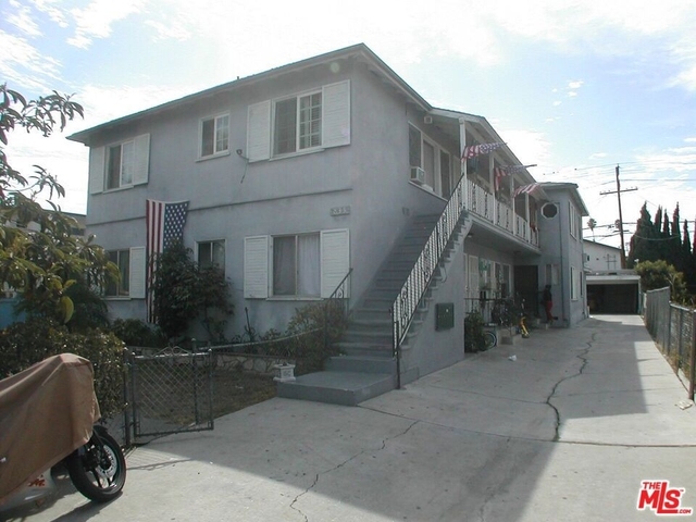 833 N Kingsley Drive - Photo 1