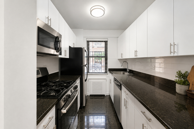 E 56th Street - Photo 1