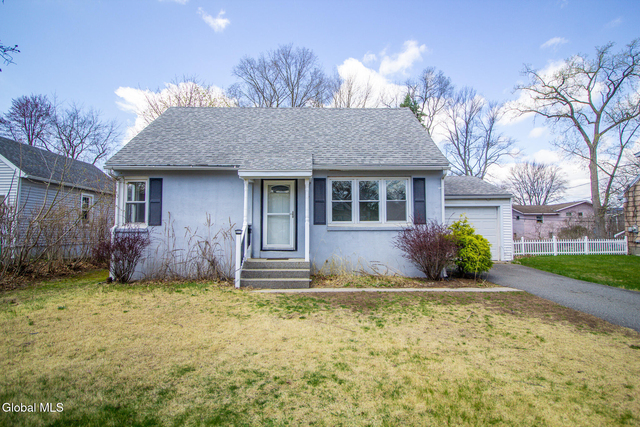 16 Swayze Drive - Photo 1