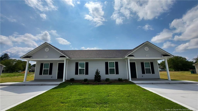 105 Pineridge Drive - Photo 1