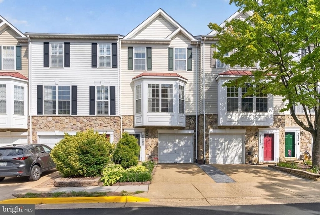 5950 Ians Way - Photo 1