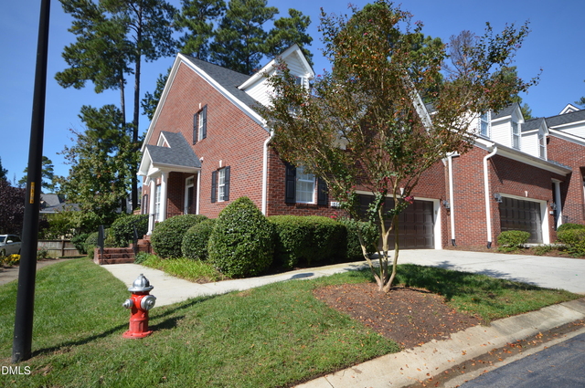 114 Prestonian Place - Photo 1