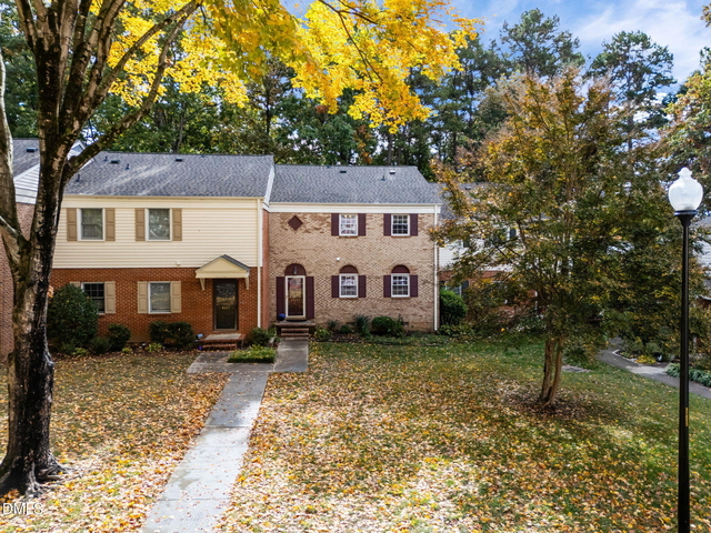 6423 New Market Way - Photo 1