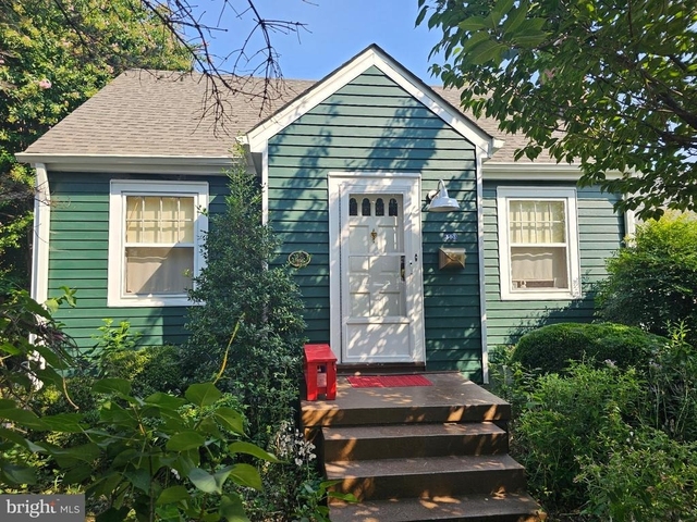 503 Wolfe Street - Photo 1