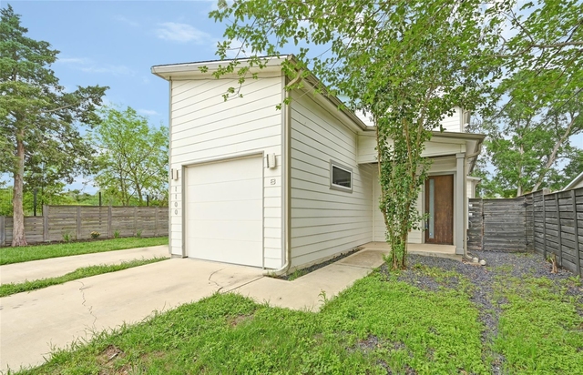 1100 Saucedo St - Photo 1