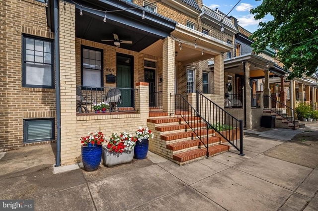 609 Grundy Street - Photo 1