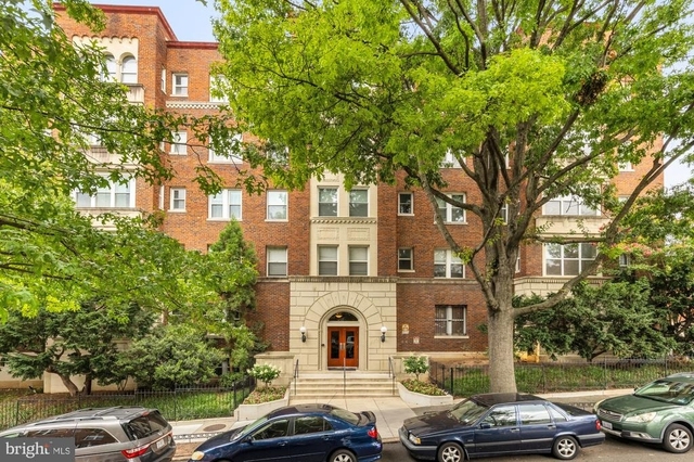 1615 Kenyon Street Nw - Photo 1