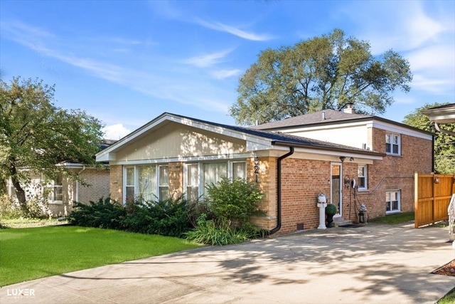 521 Lavergne Avenue - Photo 1