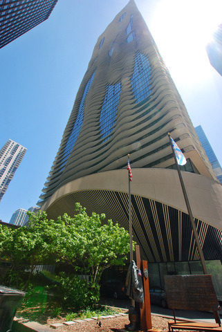 225 N Columbus Street - Photo 1