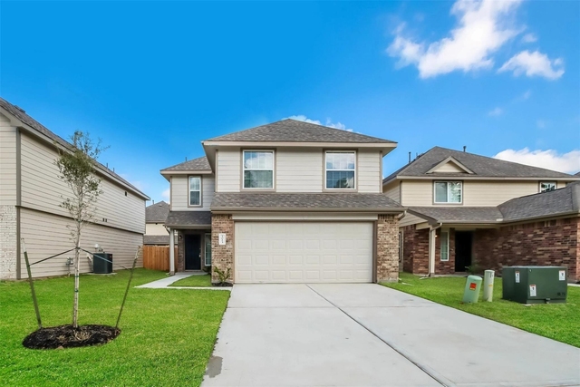 5023 Banyan Tree Trail - Photo 1