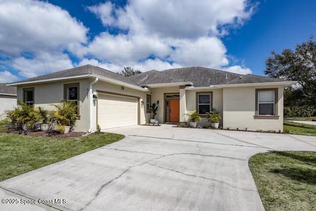 581 Eldron Boulevard Se - Photo 1