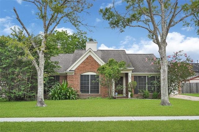 3906 Greenwood Drive - Photo 1