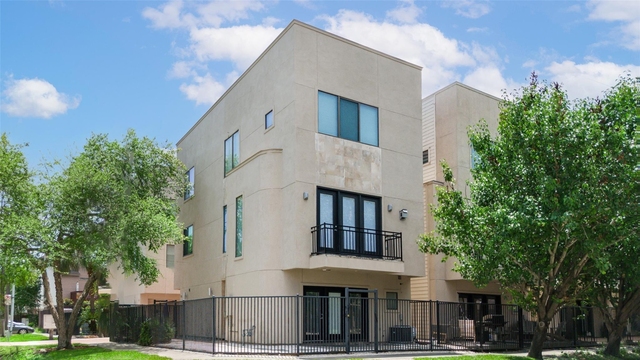 731 Reinerman Street - Photo 1
