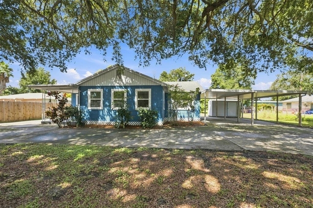 7660 54th Street N - Photo 1