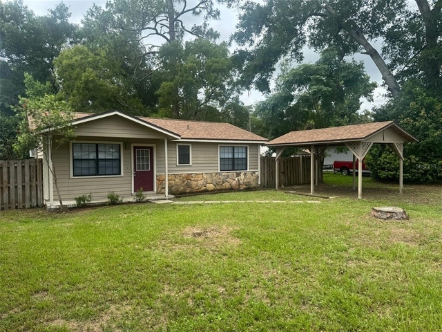 5732 Se 3rd Place - Photo 1