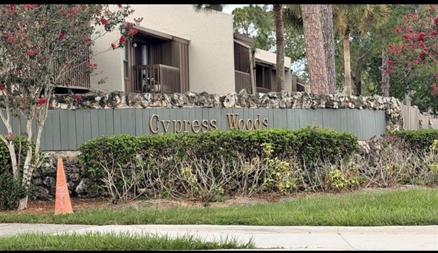 5304 Indian Creek Drive - Photo 1