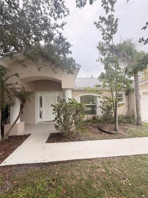 63 Richmond Dr. - Photo 1