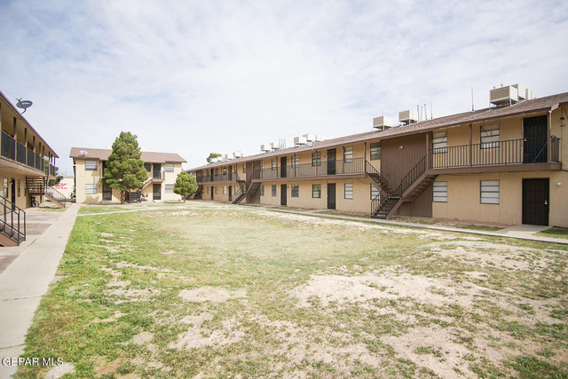 4700 Maxwell Avenue - Photo 1