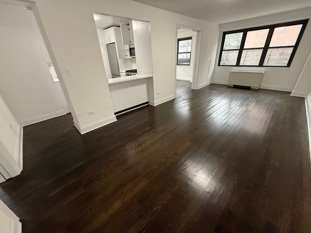 145 East 16th Street - Photo 1