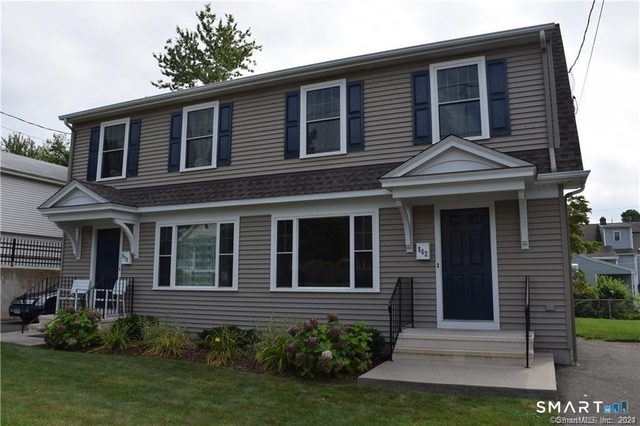562 Light Street - Photo 1