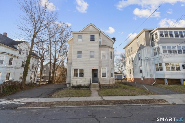 105 105 Rhodes Street - Photo 1