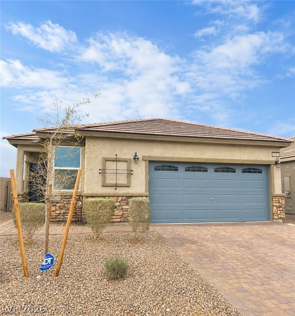 8686 Fringed Tulip Court - Photo 1