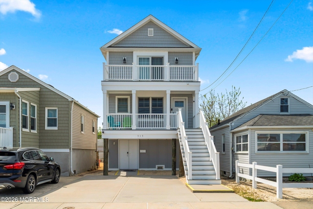 315 Hiering Avenue - Photo 1