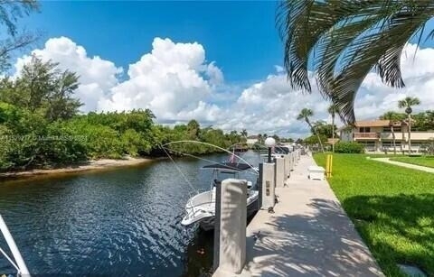 2840 Ne 14th Street Causeway - Photo 1