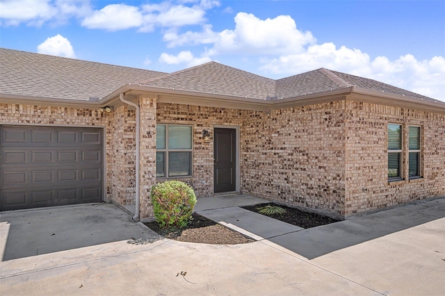 213 Stewart Bend Court - Photo 1
