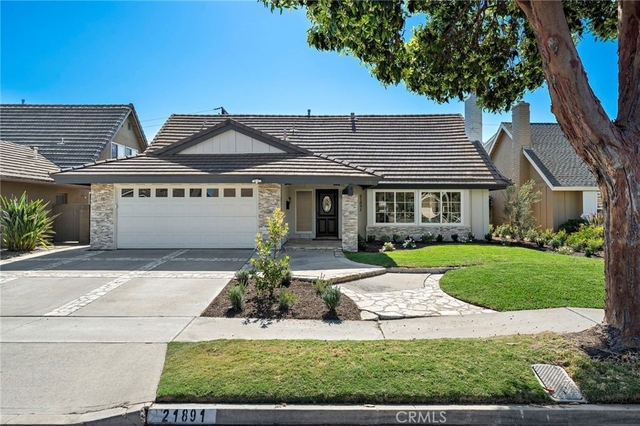 21891 Starfire - Photo 1