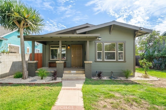 524 E D Street - Photo 1