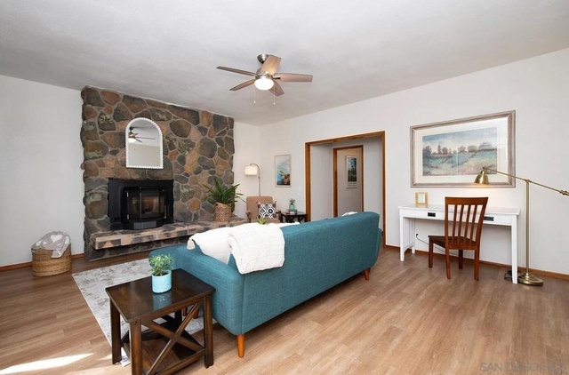 1606 Hackamore Rd - Photo 1