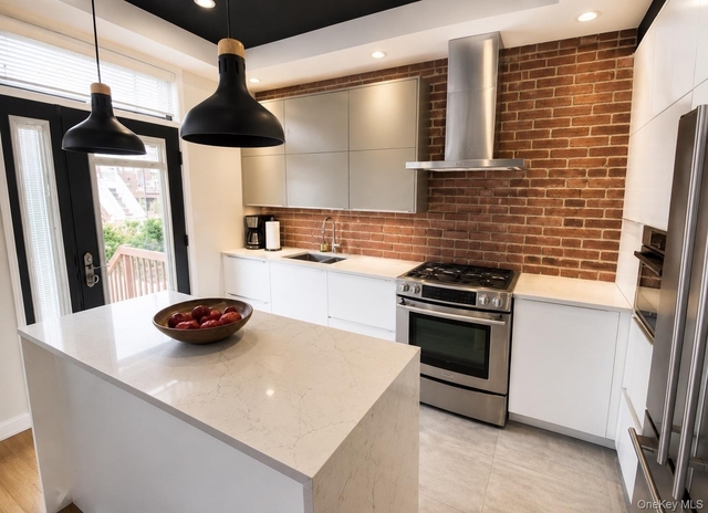 7822 81st Street - Photo 1