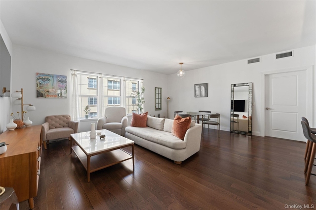 10 Byron Place - Photo 1
