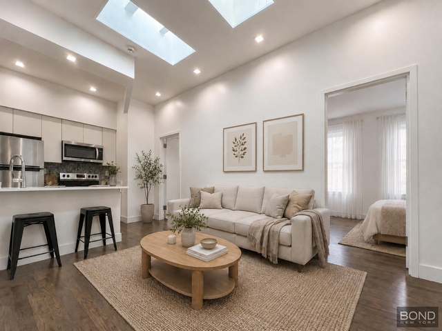 202 Greenpoint Avenue - Photo 1